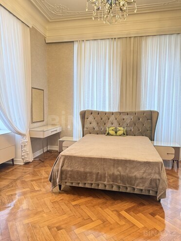 İcarəyə verilir 2 otaqlı köhnə tikili 80 m², Sahil m., photo 23 from 24