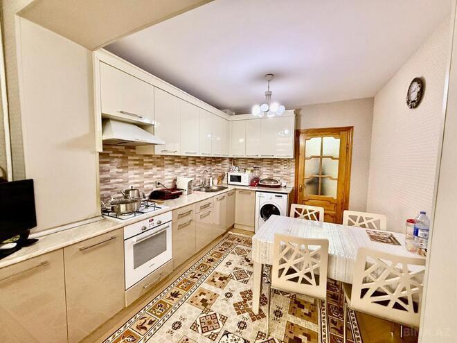 Продаётся 4-комн. вторичка 100 м², м. Кара Караев, photo 11 from 18