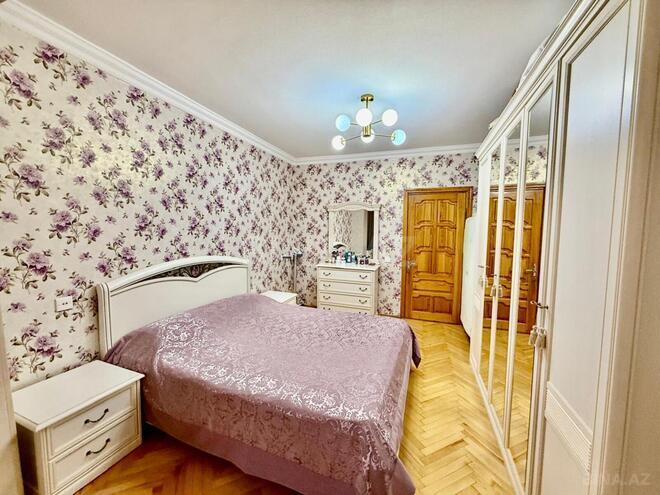 Продаётся 4-комн. вторичка 100 м², м. Кара Караев, photo 7 from 18