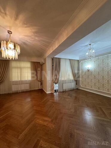 Продаётся 4-комн. новостройка 205 м², м. Элмляр Академиясы, photo 3 from 27