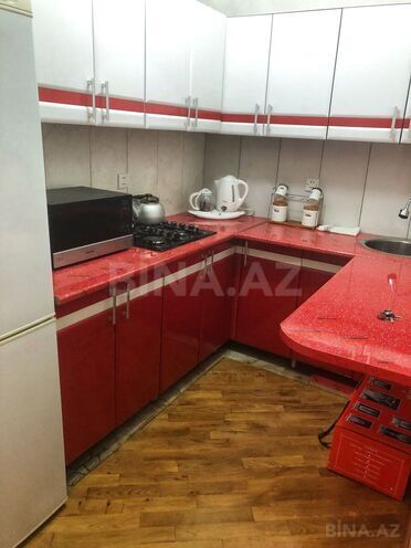 İcarəyə verilir 2 otaqlı köhnə tikili 70 m², Sahil m., photo 5 from 14