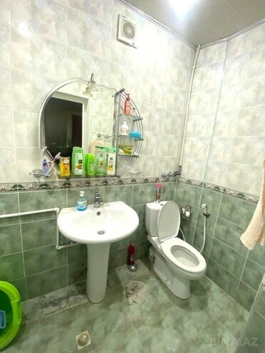 Продаётся 3-комн. вторичка 65 м², м. Ази Асланов, photo 18 from 24