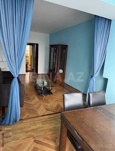 Продаётся 3-комн. вторичка 80 м², м. Ичеришехер, photo 7 from 17