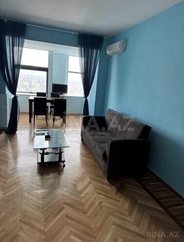 Продаётся 3-комн. вторичка 80 м², м. Ичеришехер, photo 6 from 17