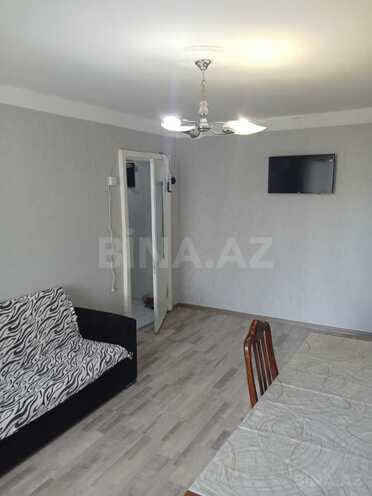 Satılır 2 otaqlı köhnə tikili 55 m², İnşaatçılar m., photo 1 from 13