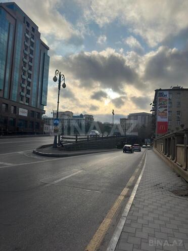 Продаётся 2-комн. вторичка 60 м², м. Низами, photo 3 from 19