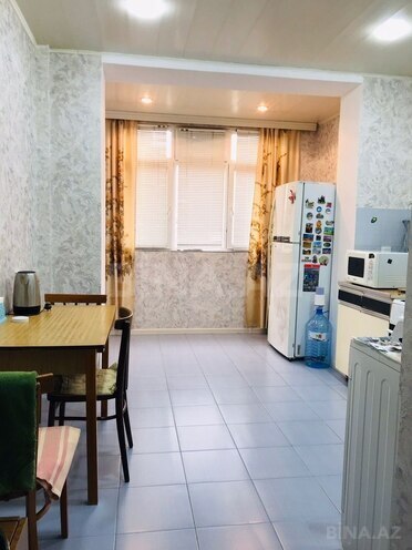 Продаётся 4-комн. вторичка 105 м², м. Ази Асланов, photo 16 from 17