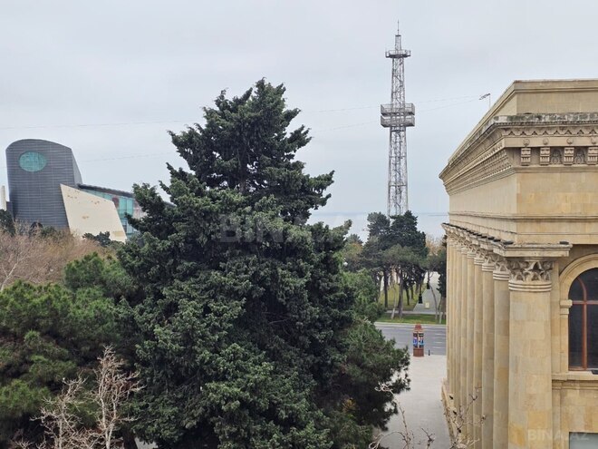 Satılır 3 otaqlı köhnə tikili 100 m², Sahil m., photo 13 from 19