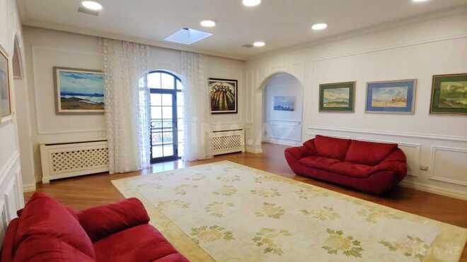 Satılır 10 otaqlı həyət evi/bağ evi 1 100 m², Novxanı q., photo 5 from 25