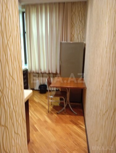 Satılır 2 otaqlı köhnə tikili 70 m², Sahil m., photo 10 from 12