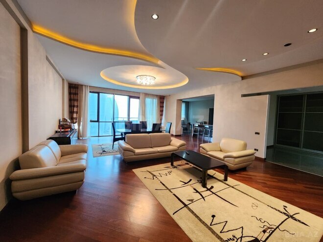 İcarəyə verilir 3 otaqlı yeni tikili 200 m², 28 May m., photo 6 from 27