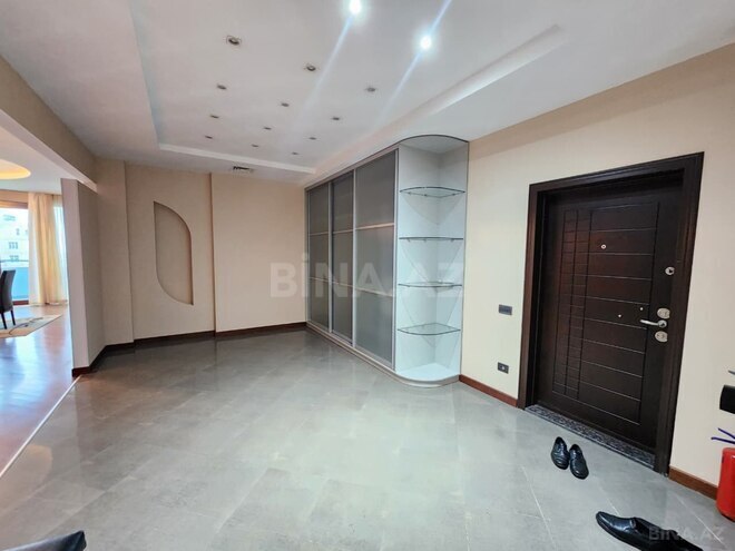 İcarəyə verilir 3 otaqlı yeni tikili 200 m², 28 May m., photo 23 from 27