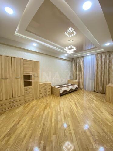 Сдаётся 3-комн. новостройка 154 м², м. Нефтчиляр, photo 12 from 27