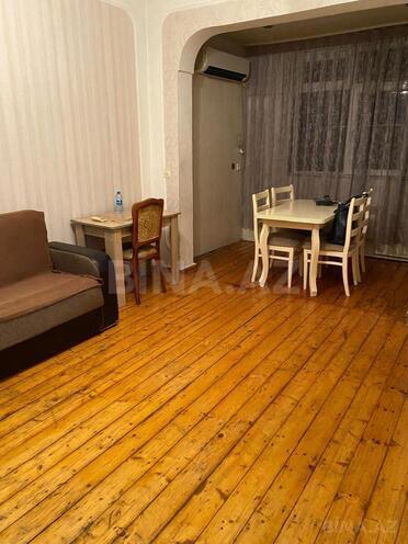 Satılır 2 otaqlı köhnə tikili 45 m², Memar Əcəmi m., photo 3 from 9