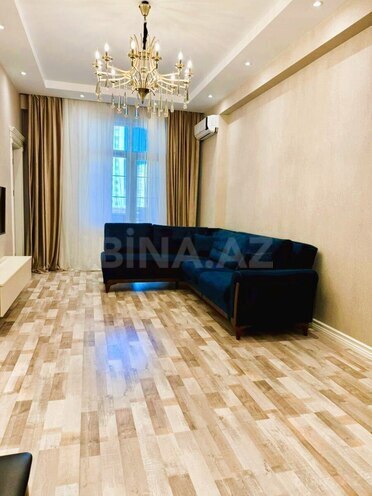 Продаётся 3-комн. новостройка 70 м², м. Элмляр Академиясы, photo 3 from 13