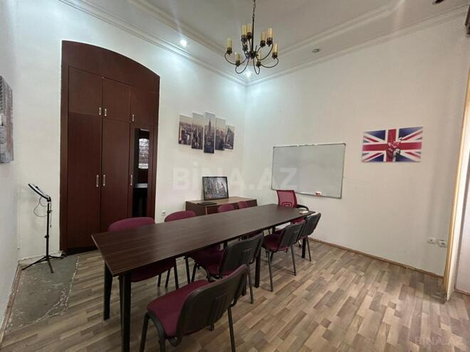Сдаётся 3-комн. офис 80 м², м. Ичеришехер, photo 13 from 17