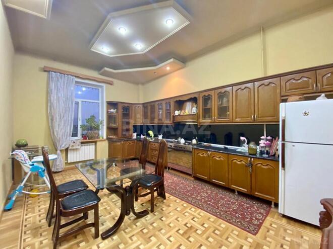 Продаётся 10-комн. дом/дача 600 м², м. Кара Караев, photo 9 from 28