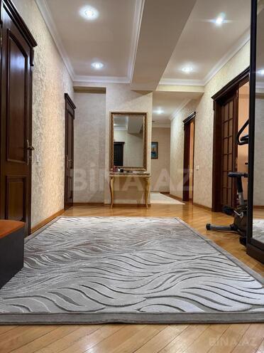 Продаётся 3-комн. новостройка 120 м², м. Иншаатчылар, photo 3 from 14