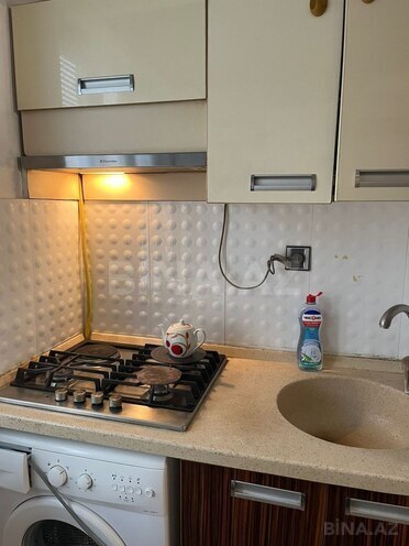 Продаётся 2-комн. вторичка 40 м², м. Иншаатчылар, photo 12 from 19