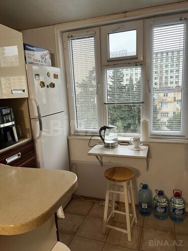 Продаётся 2-комн. вторичка 40 м², м. Иншаатчылар, photo 11 from 19