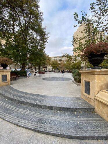 Продаётся 3-комн. вторичка 86 м², м. Ичеришехер, photo 11 from 13