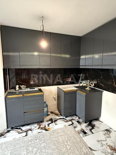 Продаётся 3-комн. вторичка 93 м², Абшеронcкий  р., photo 8 from 23