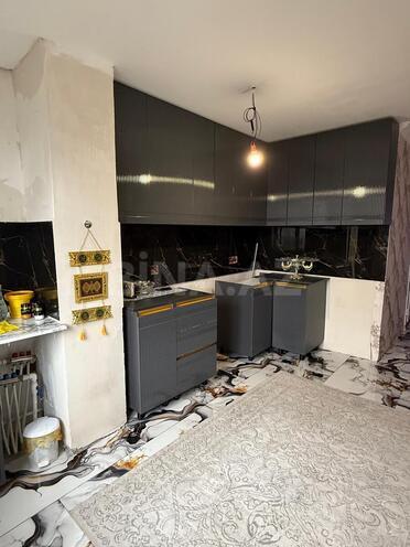 Продаётся 3-комн. вторичка 93 м², Абшеронcкий  р., photo 7 from 23