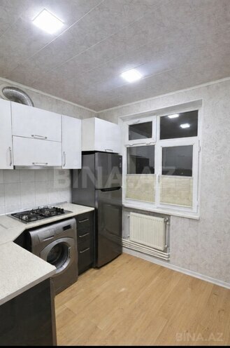 Satılır 3 otaqlı köhnə tikili 63 m², Bakıxanov q., photo 10 from 17