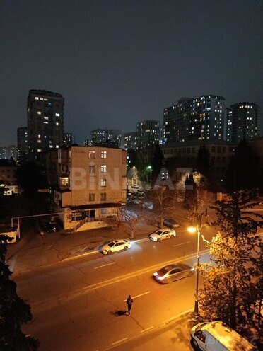 Продаётся 1-комн. вторичка 30 м², м. Иншаатчылар, photo 9 from 13