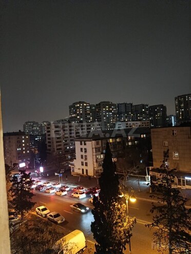 Продаётся 1-комн. вторичка 30 м², м. Иншаатчылар, photo 11 from 13