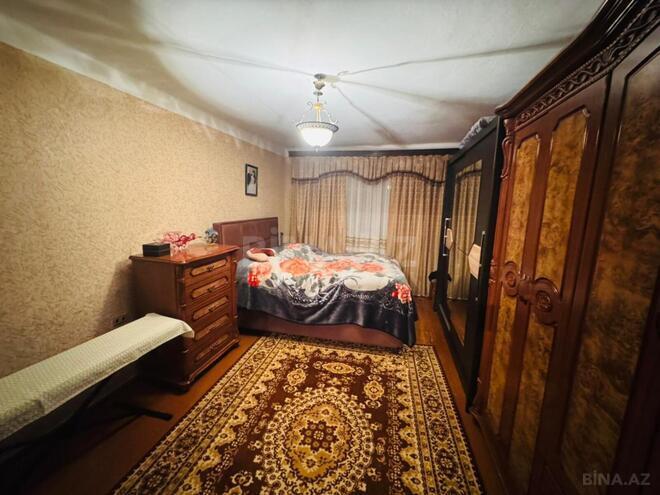 Продаётся 3-комн. вторичка 70 м², м. Нефтчиляр, photo 6 from 13
