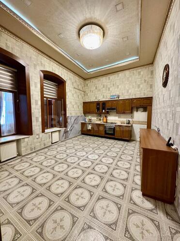 Сдаётся 4-комн. офис 200 м², м. Ичеришехер, photo 11 from 18