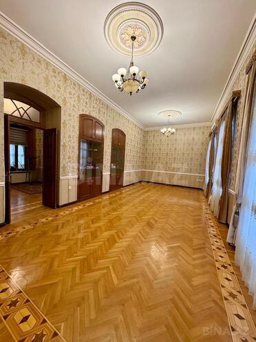 Сдаётся 4-комн. офис 200 м², м. Ичеришехер, photo 3 from 18