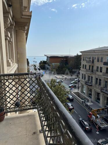 İcarəyə verilir 3 otaqlı köhnə tikili 140 m², Sahil m., photo 16 from 18