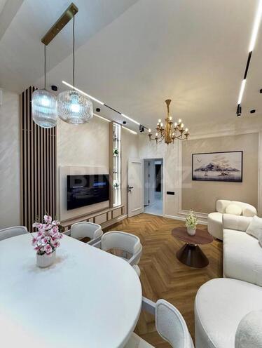 Сдаётся 2-комн. новостройка 77 м², м. Элмляр Академиясы, photo 3 from 12