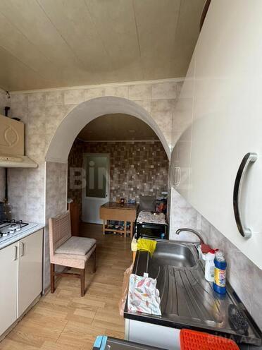 Satılır 2 otaqlı köhnə tikili 45 m², Qara Qarayev m., photo 8 from 13