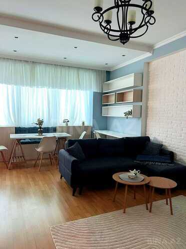Продаётся 2-комн. новостройка 70.5 м², м. Элмляр Академиясы, photo 1 from 30