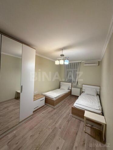 Satılır 3 otaqlı köhnə tikili 80 m², Sahil m., photo 28 from 32
