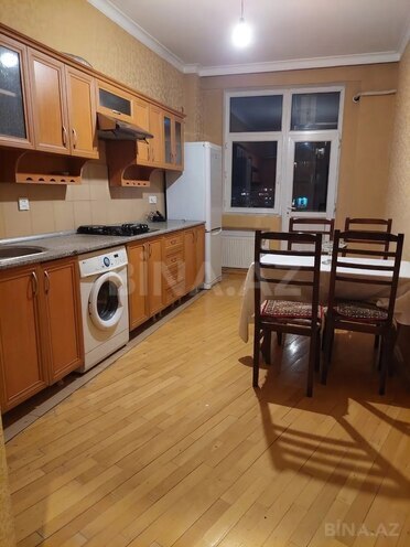 İcarəyə verilir 1 otaqlı həyət evi/bağ evi 18 m², İnşaatçılar m., photo 10 from 16