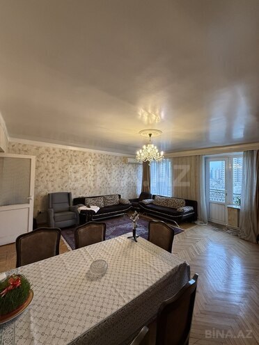 Продаётся 4-комн. вторичка 120 м², м. Низами, photo 13 from 26