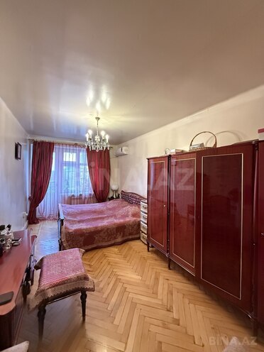 Продаётся 4-комн. вторичка 120 м², м. Низами, photo 19 from 26