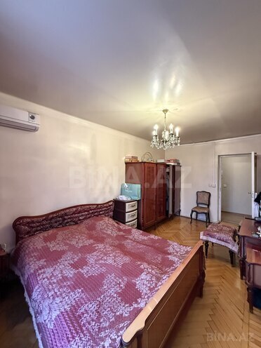 Продаётся 4-комн. вторичка 120 м², м. Низами, photo 20 from 26