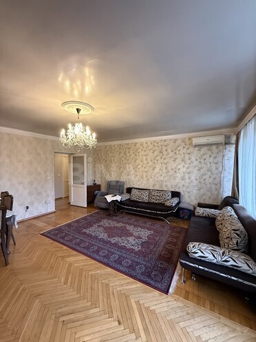 Продаётся 4-комн. вторичка 120 м², м. Низами, photo 14 from 26