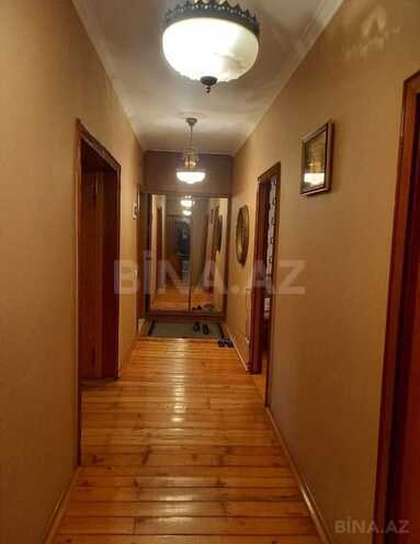 Продаётся 5-комн. вторичка 106 м², м. Кара Караев, photo 10 from 11