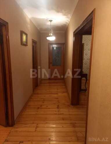 Продаётся 5-комн. вторичка 106 м², м. Кара Караев, photo 8 from 11