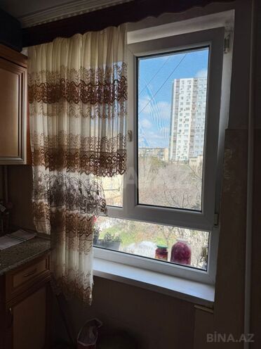 Продаётся 2-комн. вторичка 55 м², м. Кара Караев, photo 13 from 22