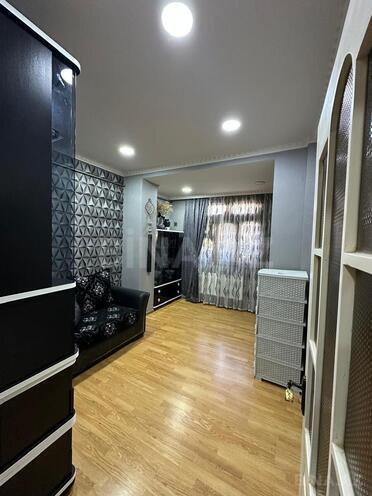 Продаётся 3-комн. вторичка 65 м², м. Кара Караев, photo 6 from 19