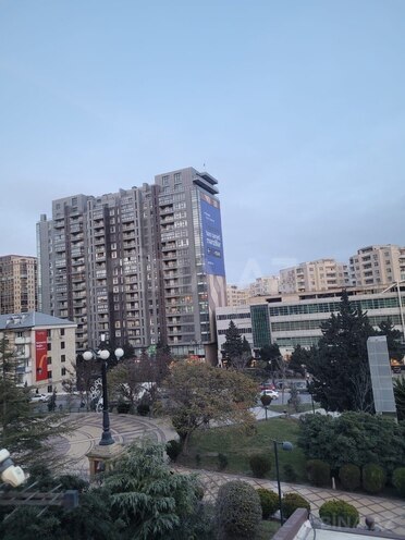 Satılır 2 otaqlı yeni tikili 85 m², İnşaatçılar m., photo 28 from 32