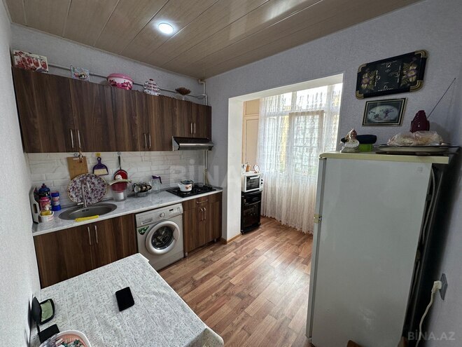 Satılır 1 otaqlı köhnə tikili 45 m², İnşaatçılar m., photo 5 from 15