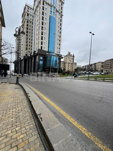 Продаётся 3-комн. новостройка 171 м², м. Низами, photo 29 from 31